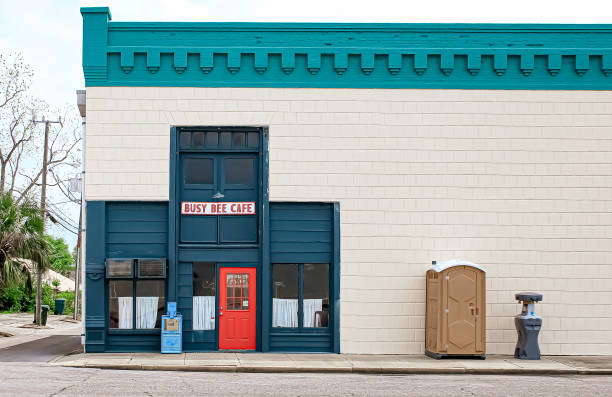 Best Luxury portable toilet rental  in Traer, IA